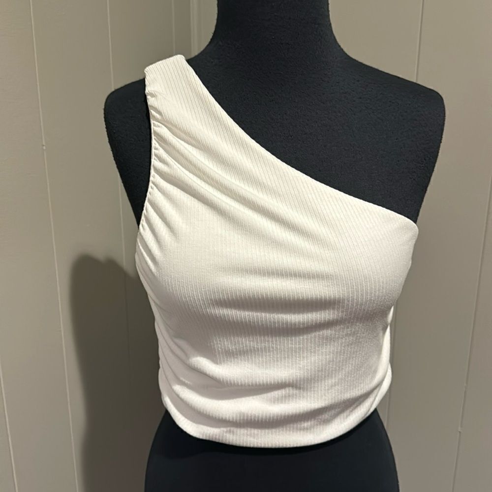 Endless Blu white stretch ribbed one shoulder ruched sides crop top. Medium.